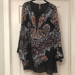 Free people floral tunic top!